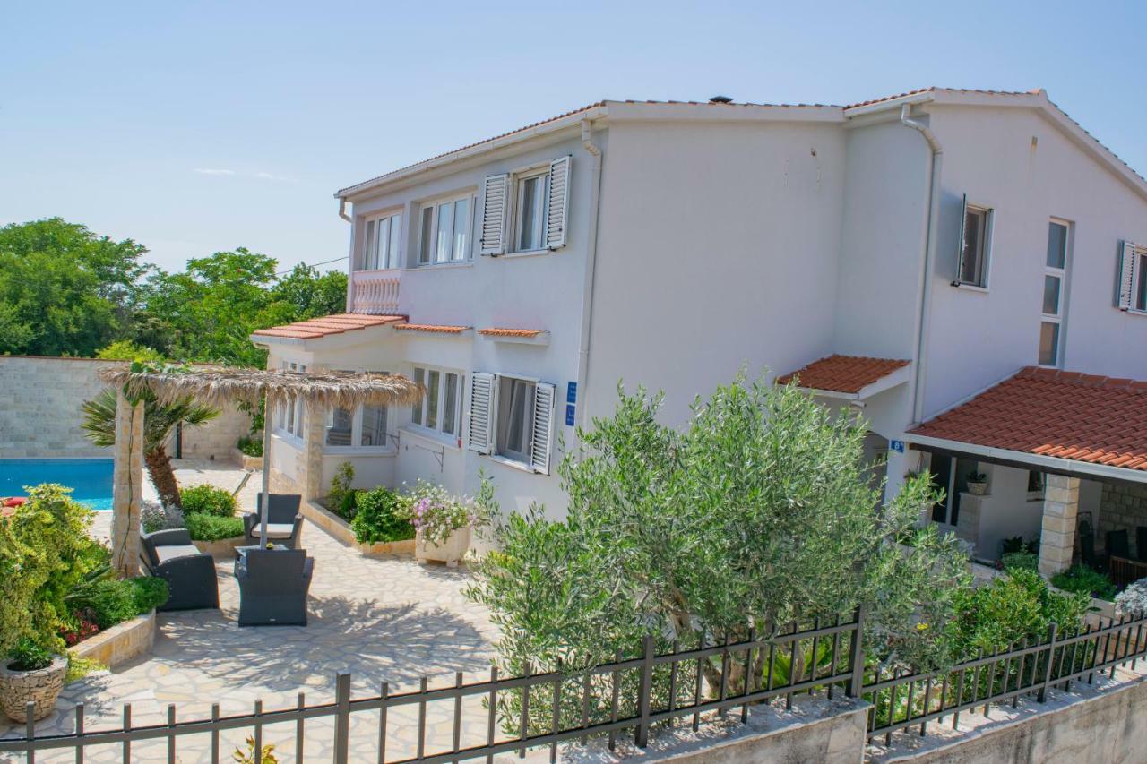 Apartments Solta Gornje Selo Buitenkant foto